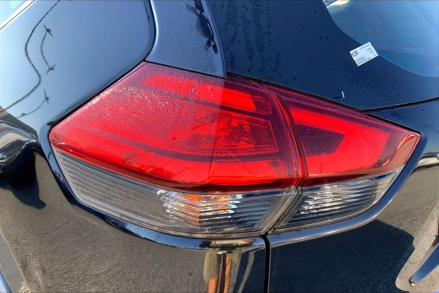 Used 2017 Magnetic Black Nissan S image 25