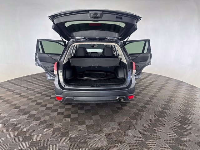Used 2024 Gray Subaru Premium image 17
