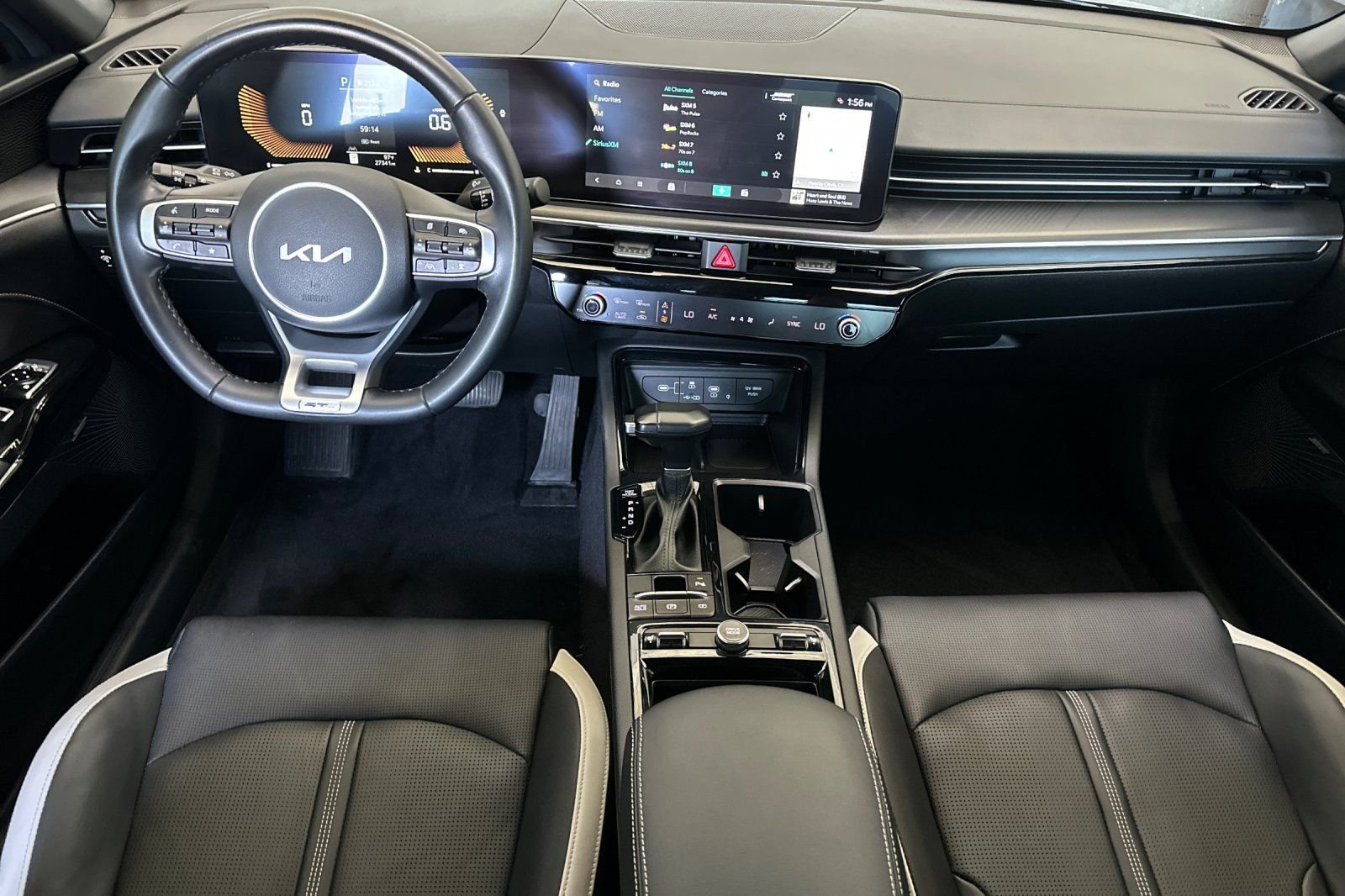 Used 2025 Gray Kia GT-Line image 14