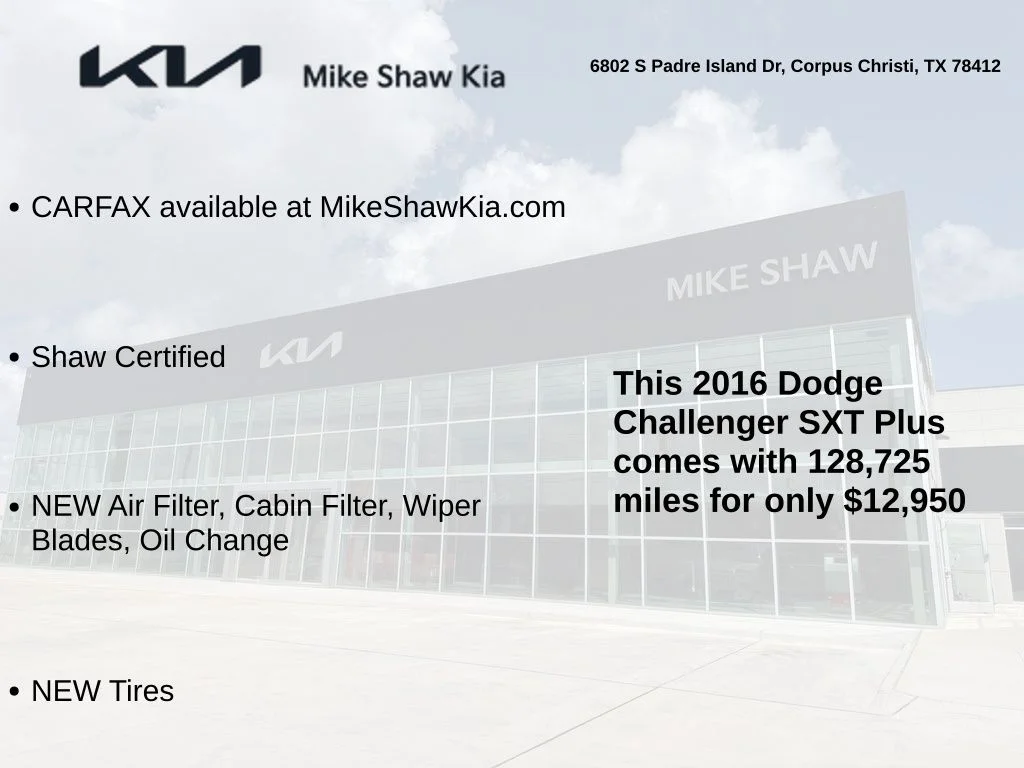 Used 2016 White Dodge SXT image 3