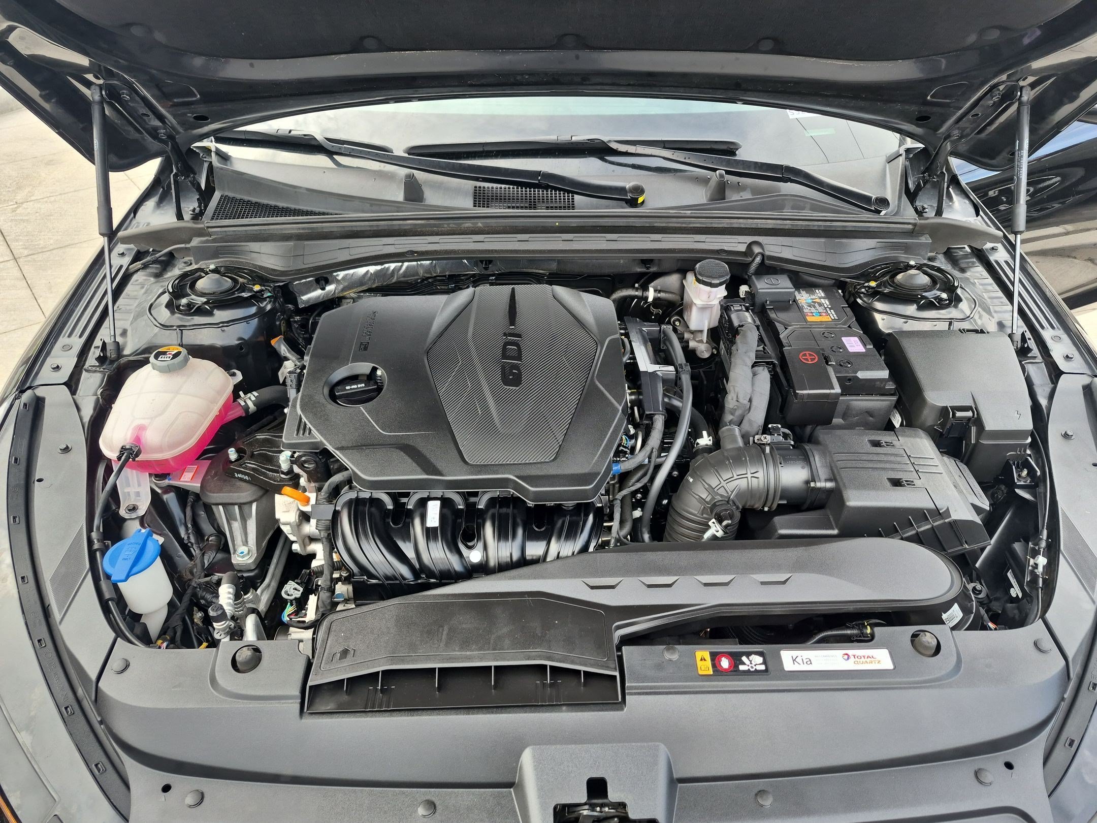 Ken Garff Cert 2025 Aurora Black Pearl Kia GT-Line image 32