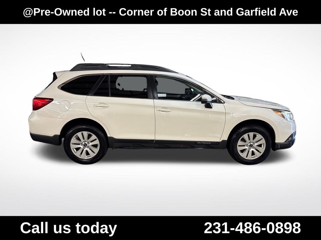 Used 2016 White Subaru 2.5i Premium image 6