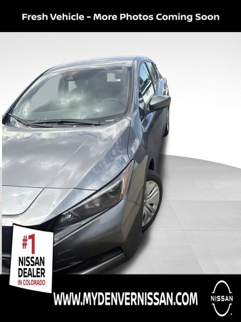 Used 2025 Gray Nissan S image 1