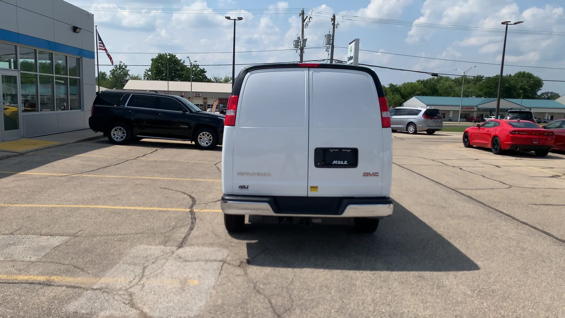 New 2025 Summit White GMC Work Van image 31