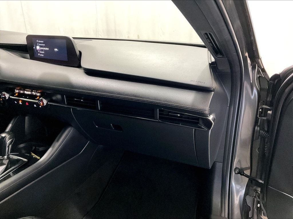 Used 2022 Machine Gray Metallic Mazda Preferred image 13