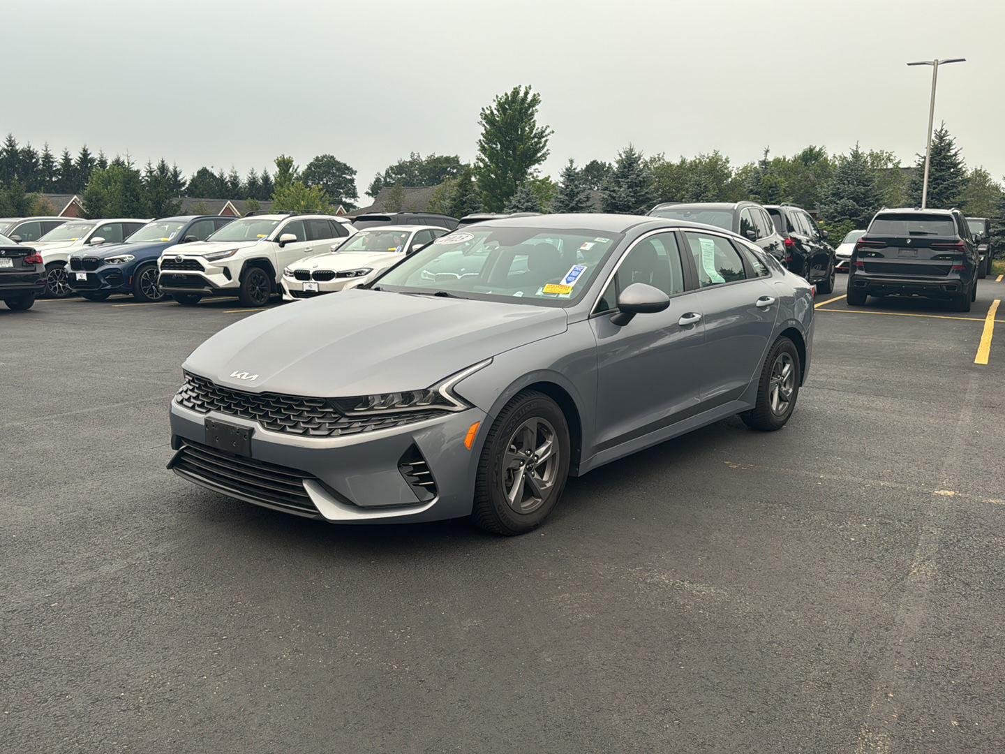 Used 2023 Everlasting Silver Kia LXS image 8