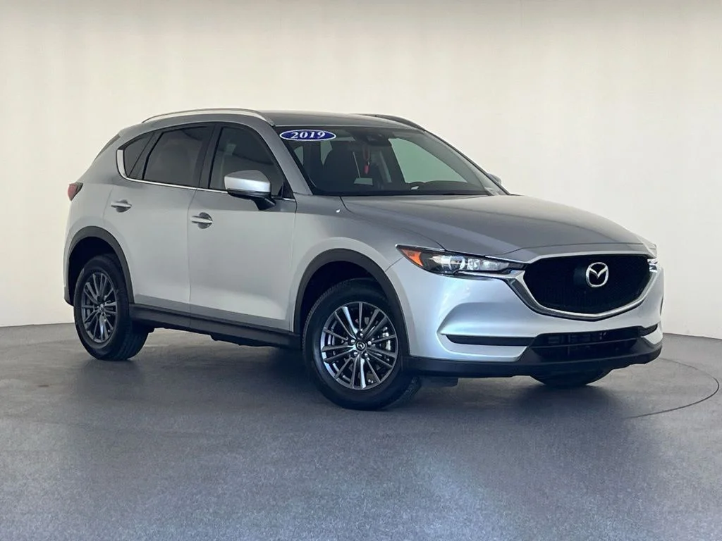 Used 2019 Silver Mazda Sport image 37