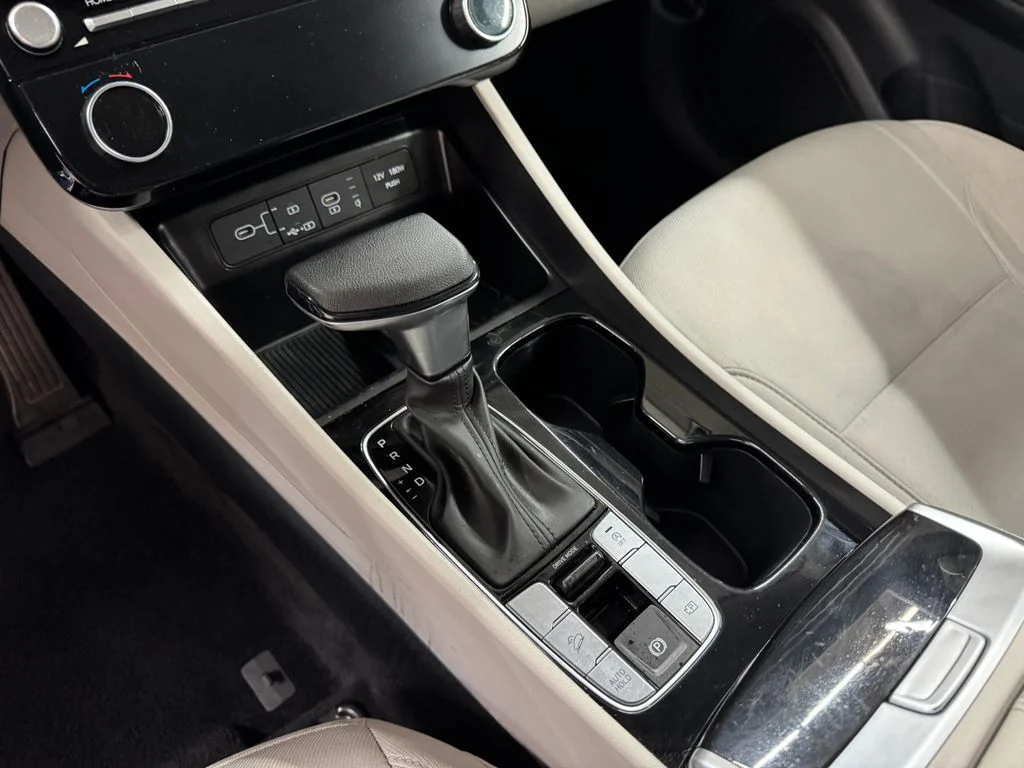 Used 2025 Blue Hyundai SEL image 29