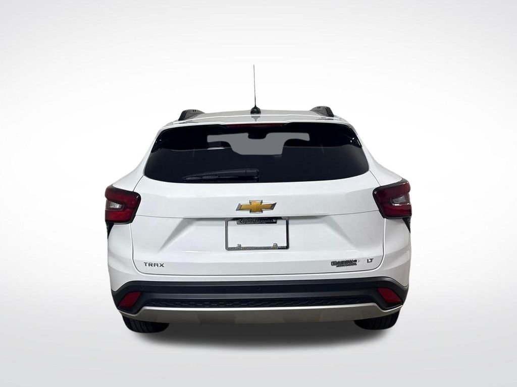 Used 2025 White Chevrolet LT image 6