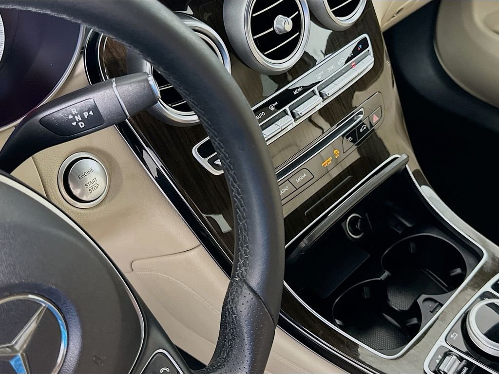Used 2017 White Mercedes-Benz GLC 300 image 17
