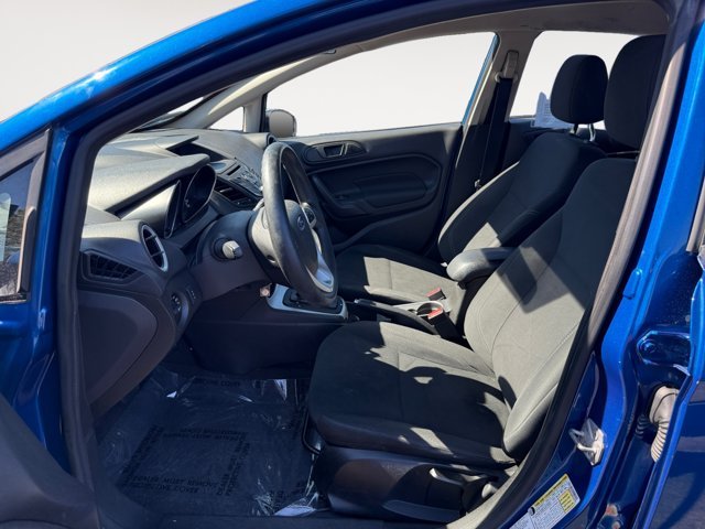 Used 2019 Lightning Blue Metallic Ford SE image 10