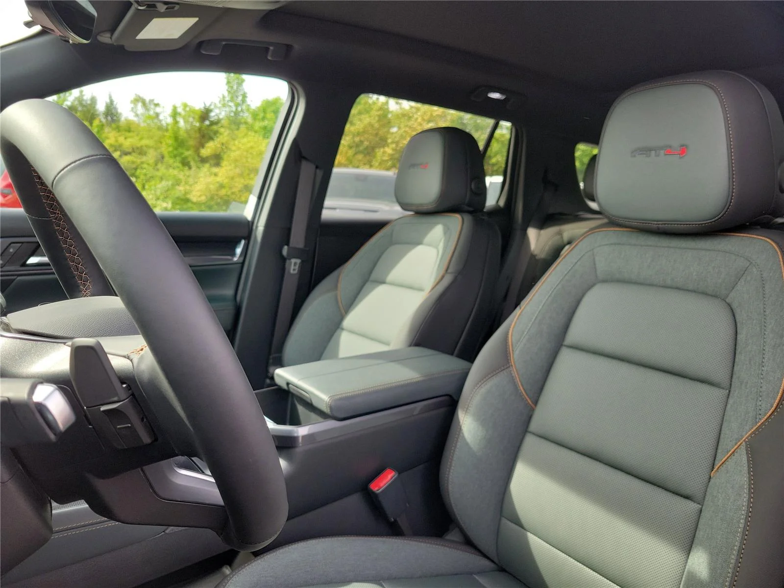 2026 GMC Terrain AT4 - Photo 18