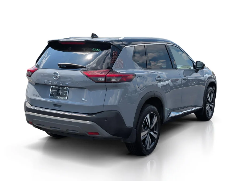 Used 2021 Boulder Gray Pear Nissan SL image 6