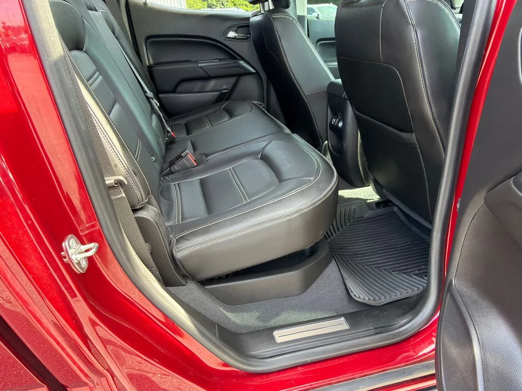 Used 2019 Red GMC Denali image 15