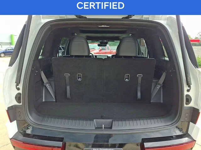 Used 2025 White Hyundai Calligraphy image 30