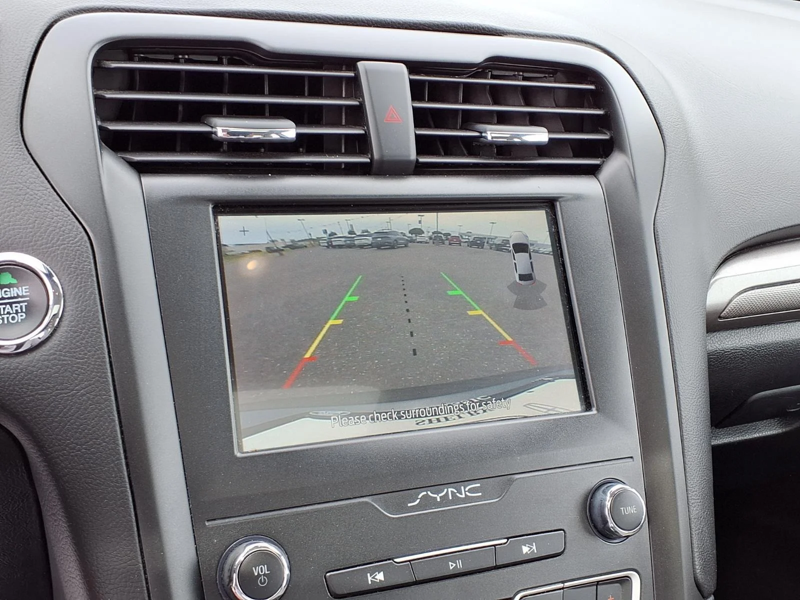 Used 2020 Magnetic Metallic Ford SE image 4