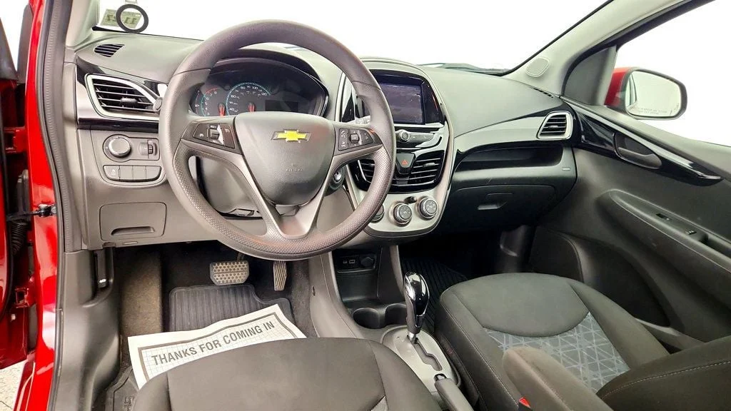 Used 2022 Crimson Chevrolet 4dr Hatchback CVT 1LT image 12