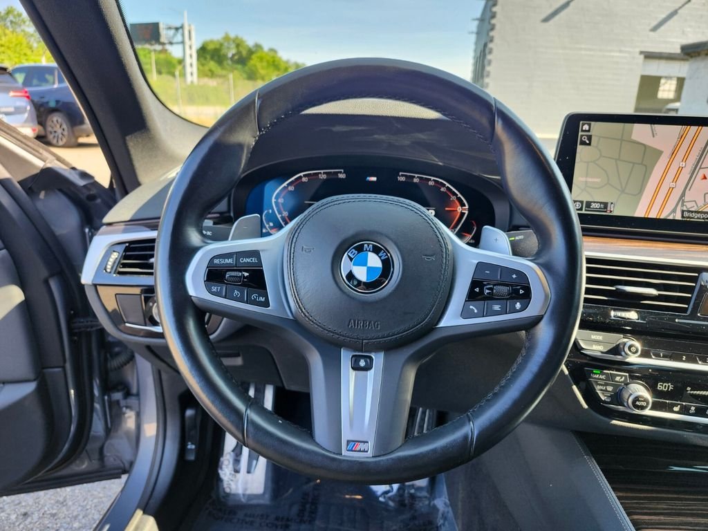 Used 2023 Gray BMW 540i xDrive image 30