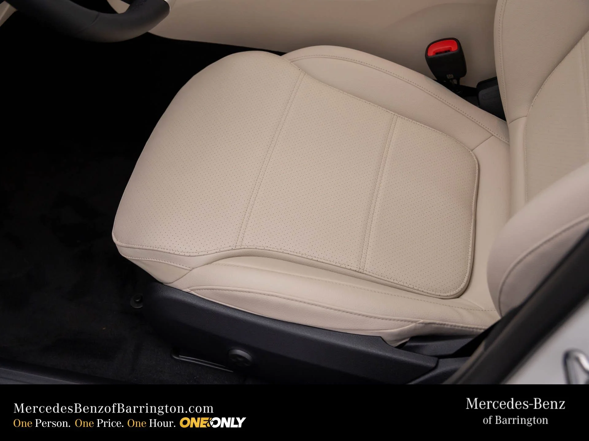 New 2026 White Mercedes-Benz C 300 image 19