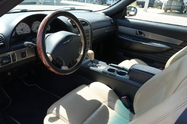 Used 2005 Gold Ford Base image 10