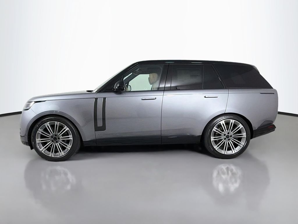 New 2026 Eiger Grey Land Rover SE image 8