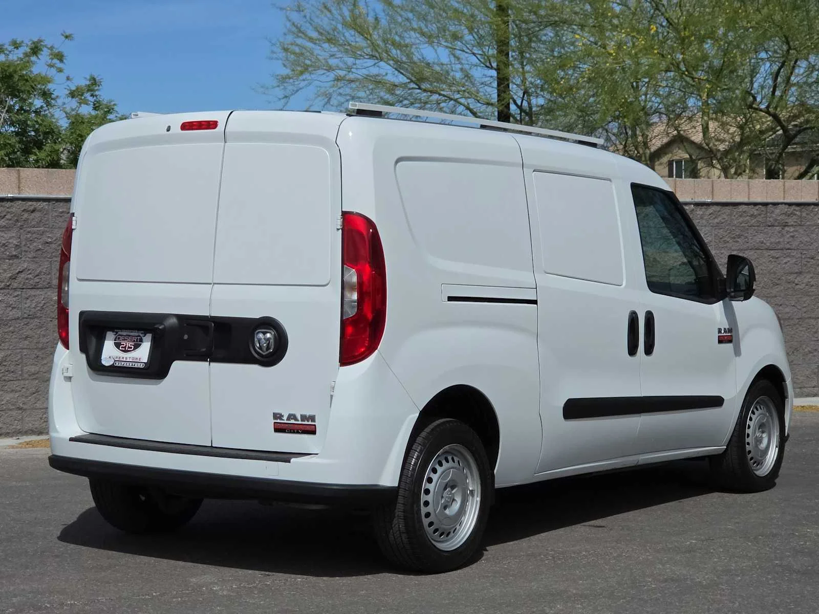 Used 2022 Bright White Ram Tradesman image 9