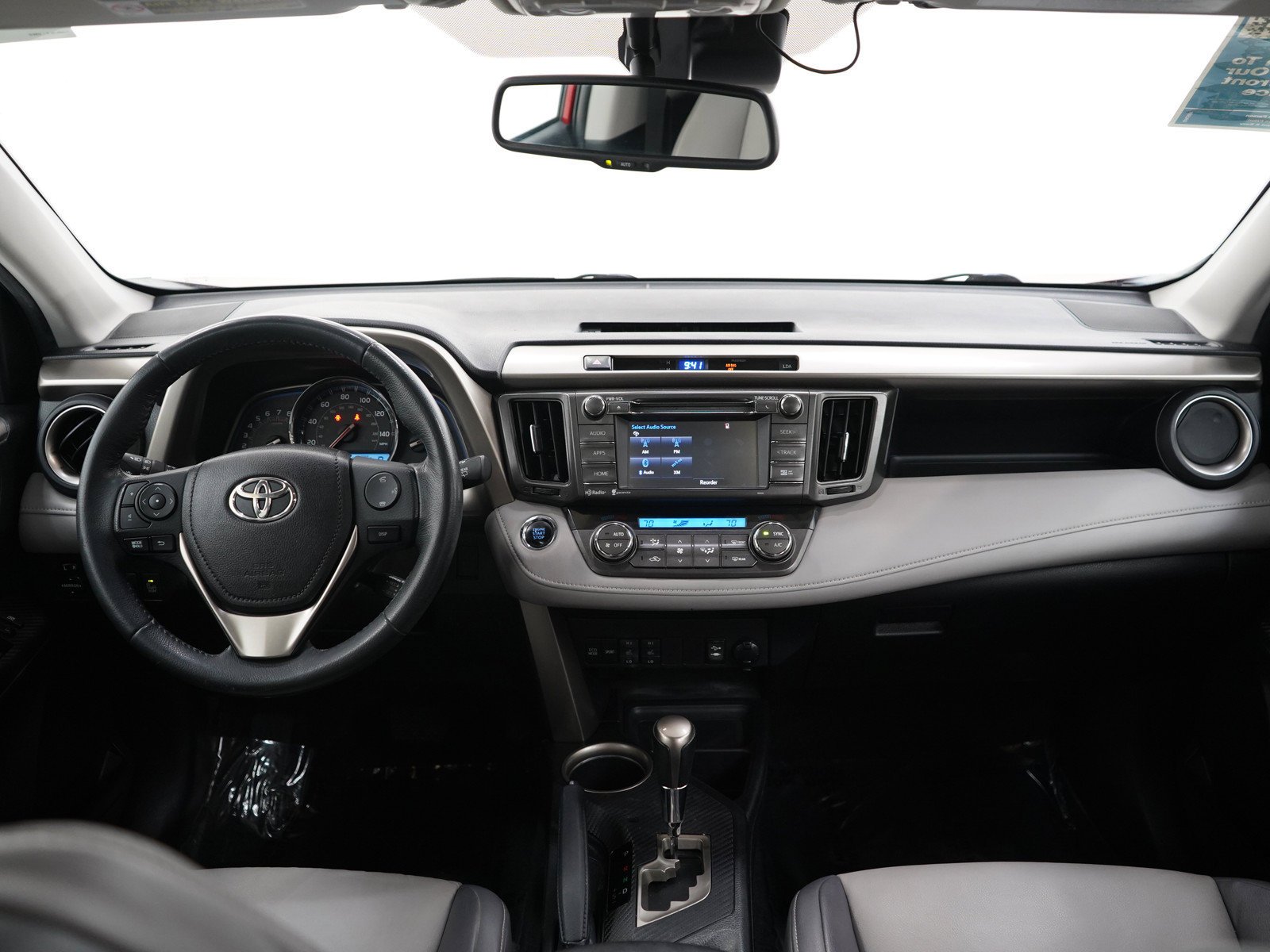 Used 2015 Barcelona Red Metallic Toyota Limited image 13