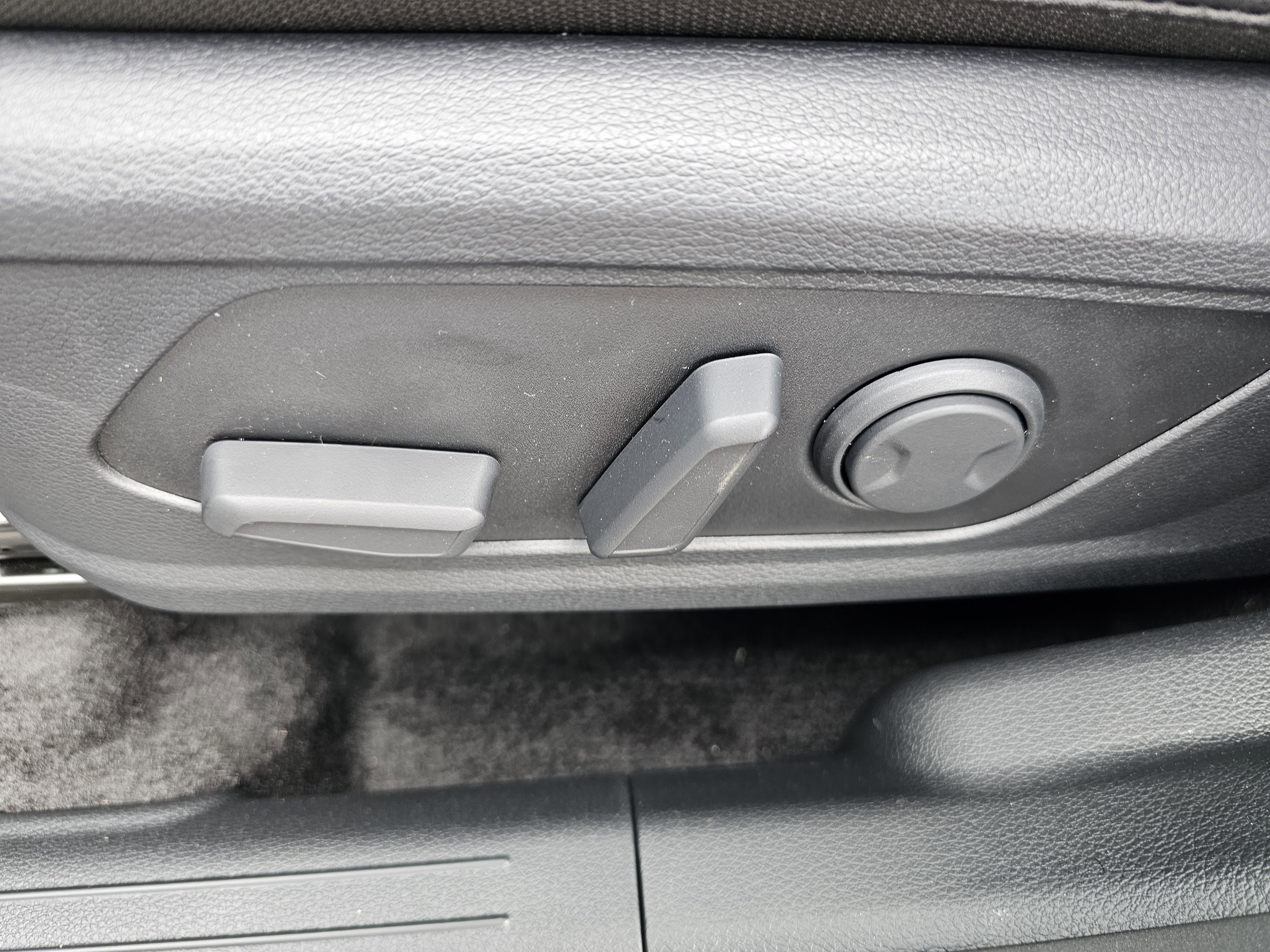 2025 Kia Sportage EX Hybrid - Photo 18