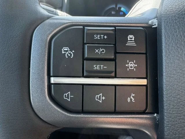 2025 Ford F-150 Lightning Flash - Photo 18