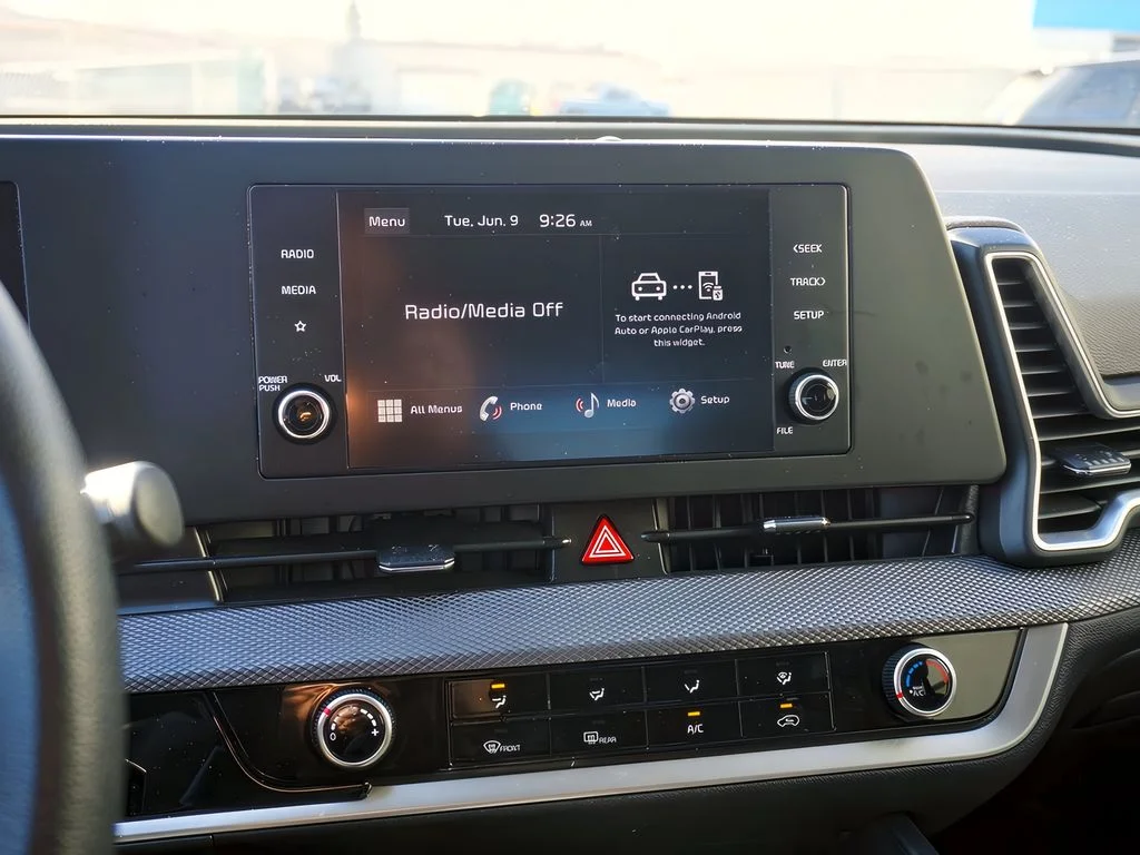 2023 Kia Sportage LX - Photo 24