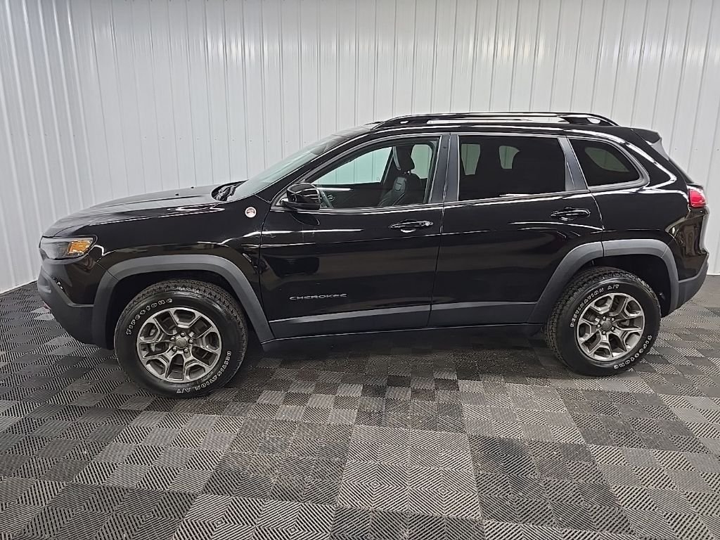 Used 2022 Black Jeep Trailhawk image 5