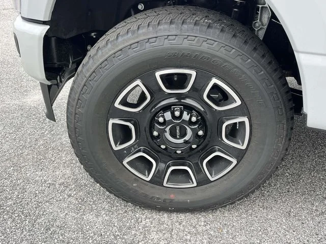 New 2026 White Ford Platinum image 6