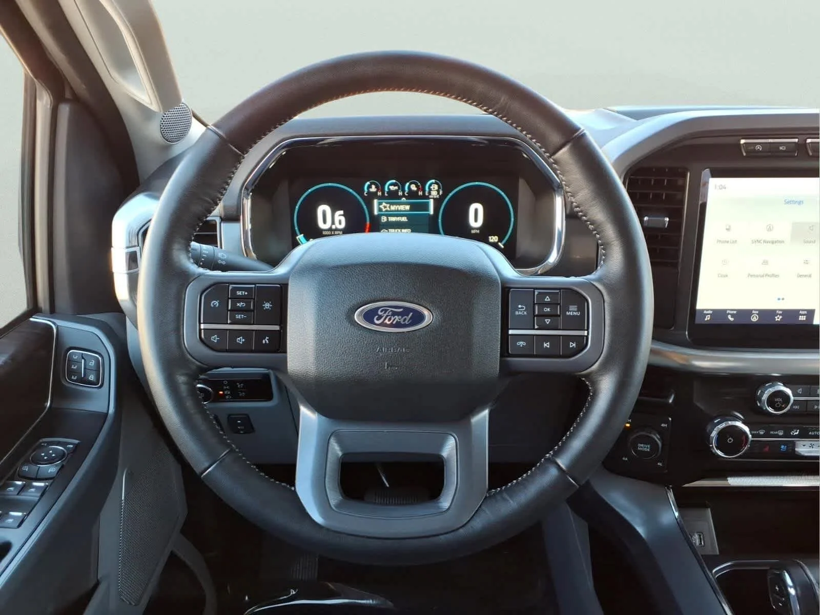 Used 2023 Oxford White Ford LARIAT image 18