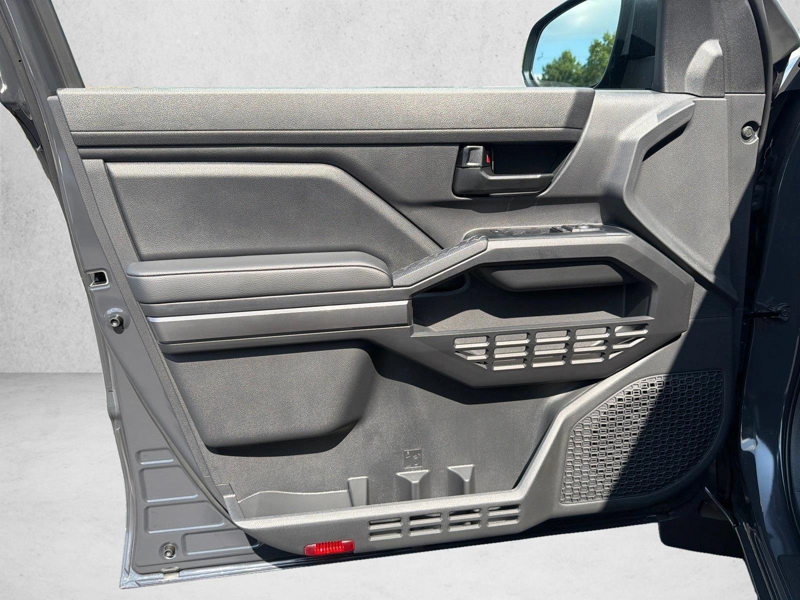 New 2026 Underground Toyota SR5 image 10