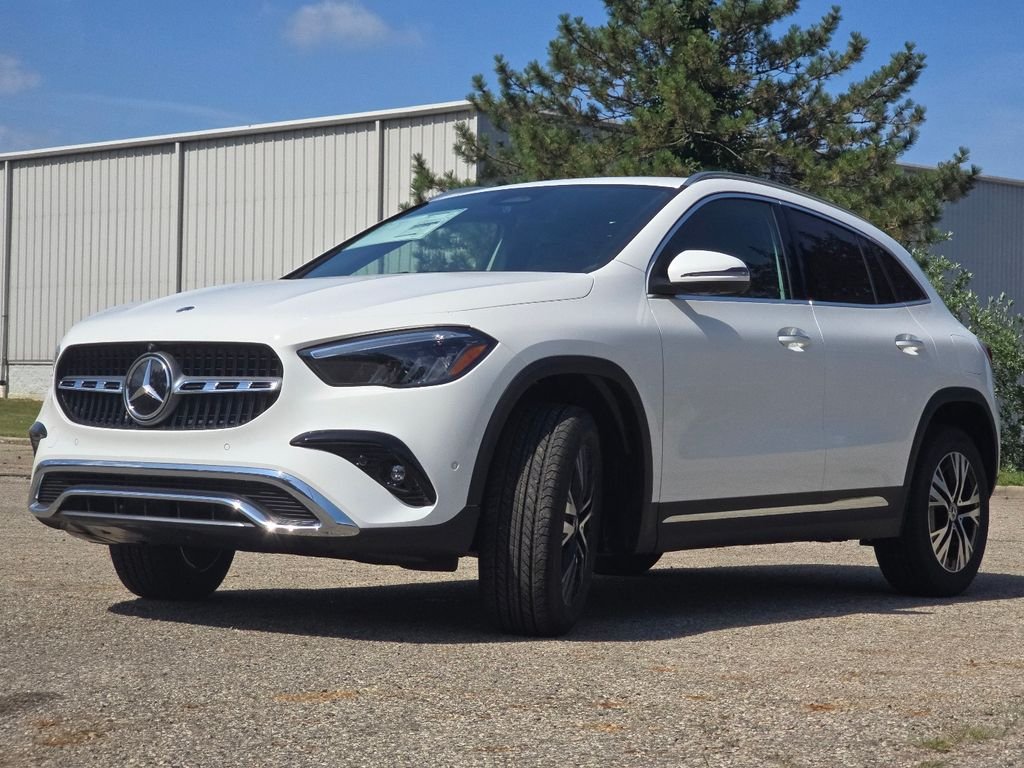 New 2026 Polar White Mercedes-Benz GLA 250 image 10