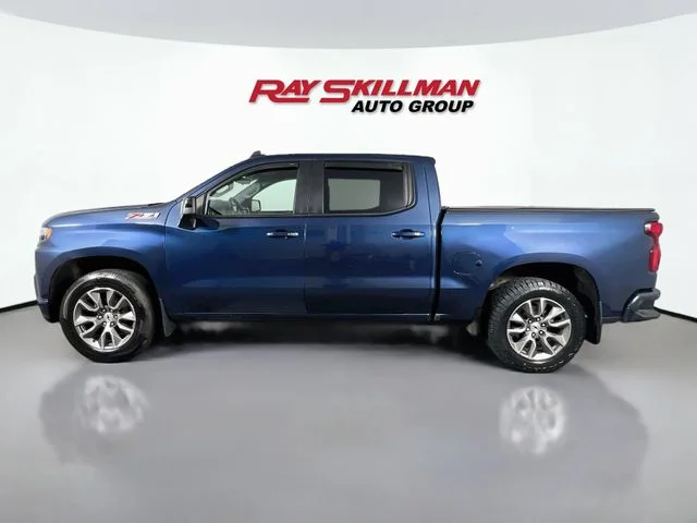 Used 2019 Blue Chevrolet RST image 4