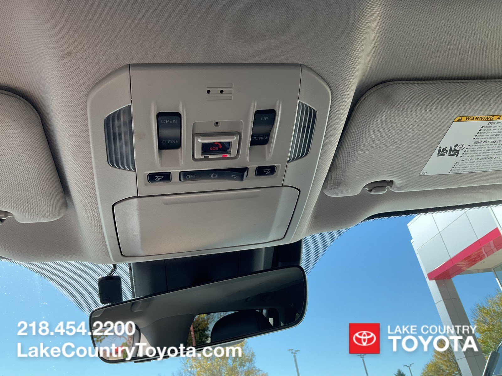 Used 2020 Blizzard Pearl Toyota XLE image 34