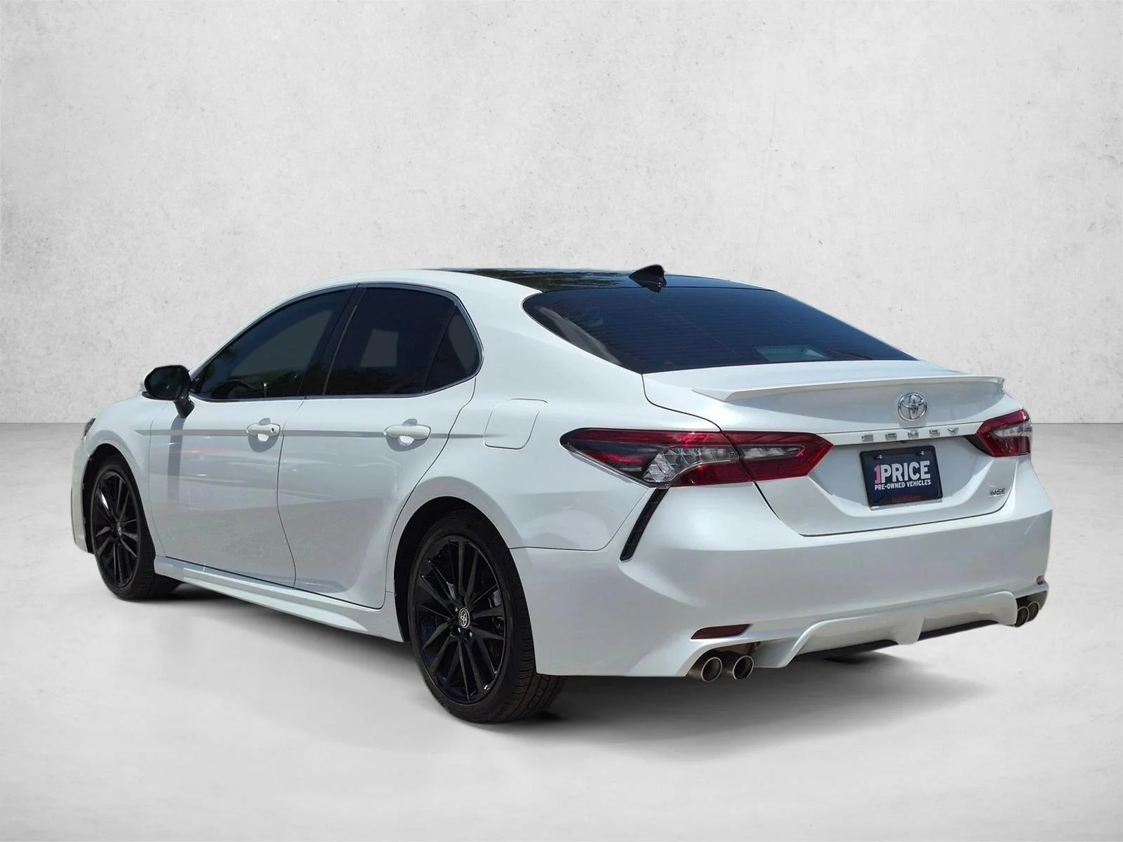 Used 2023 Wind Chill Pearl Toyota XSE image 8