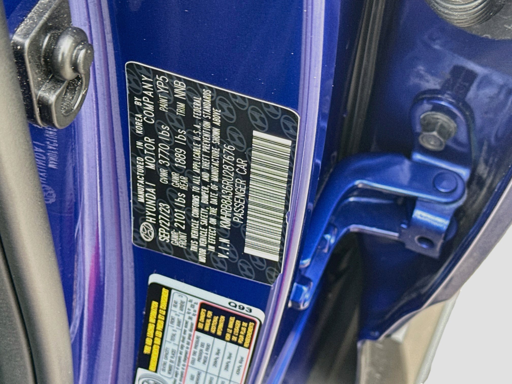 Used 2024 Intense Blue Hyundai SE image 34