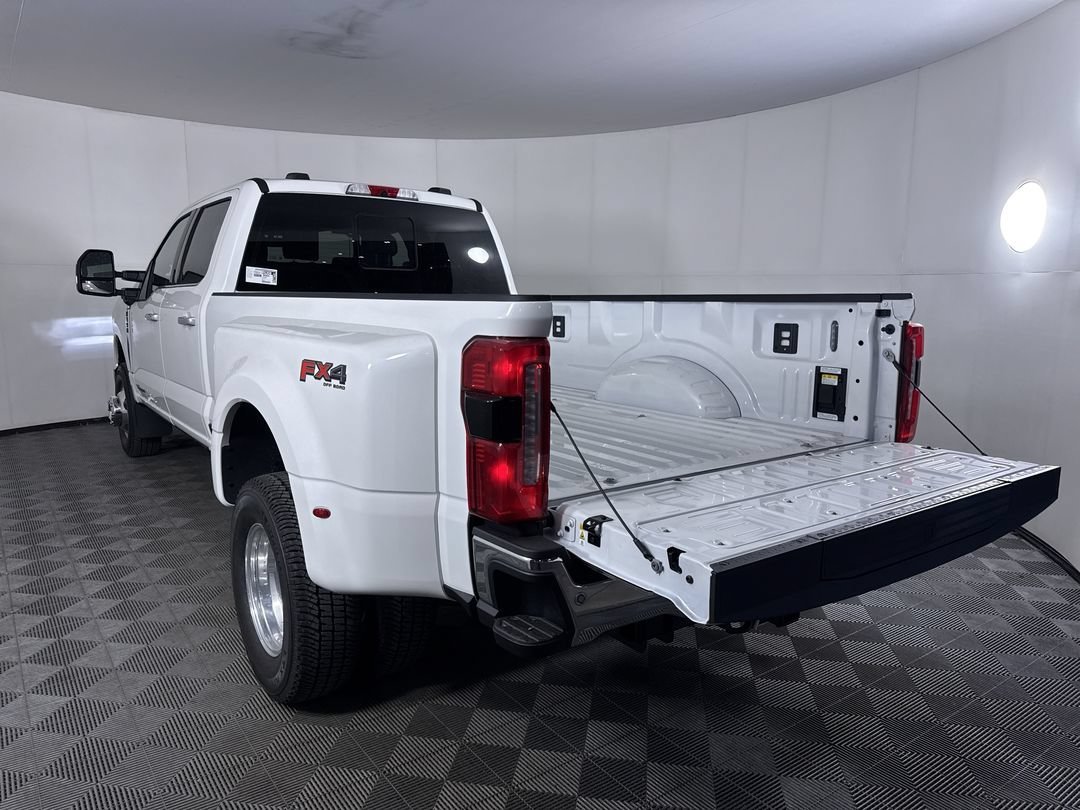 New 2026 Star White Metallic Tri-Coat Ford King Ranch image 26