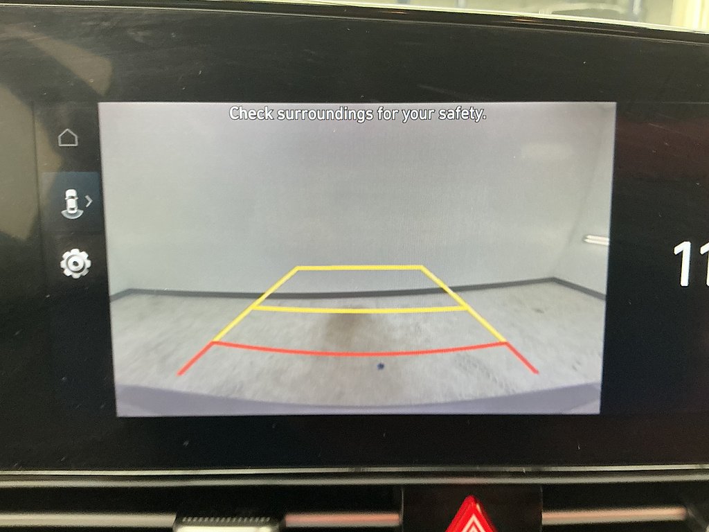 Used 2023 Fluid Metal Hyundai SEL image 7