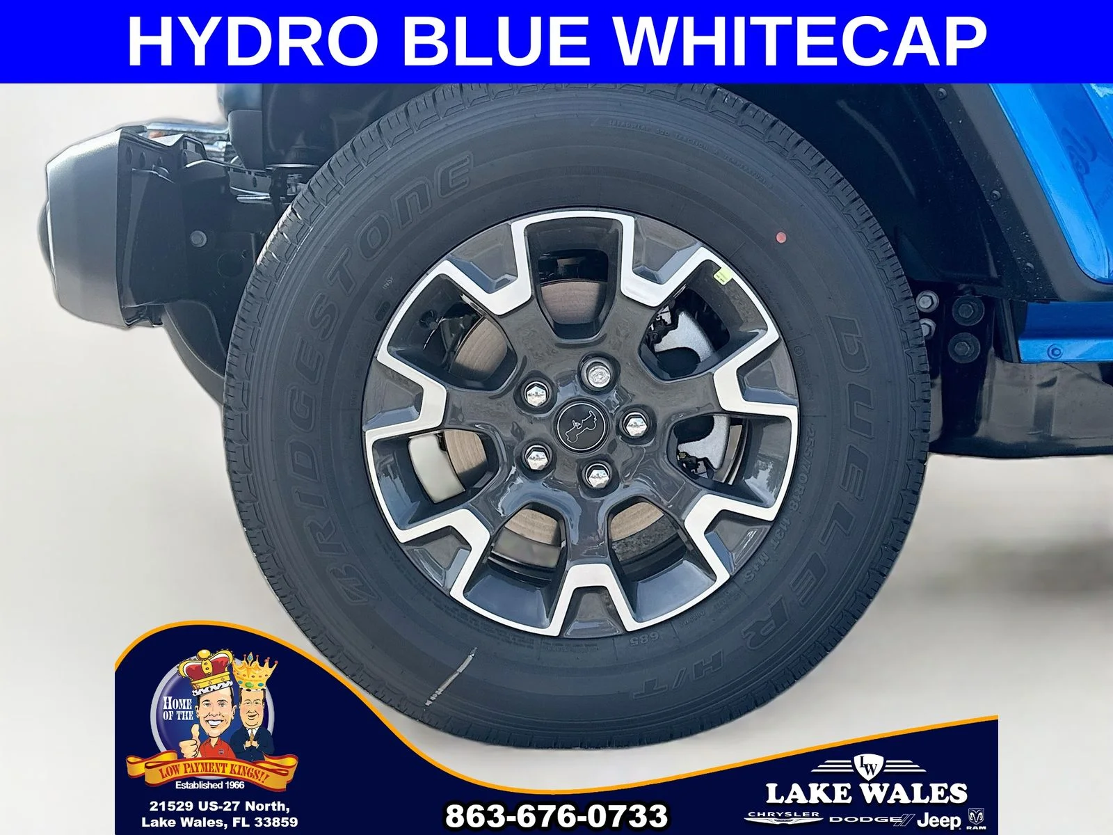 New 2026 Hydro Blue Pearl-Coat Exterior Paint Jeep  image 28