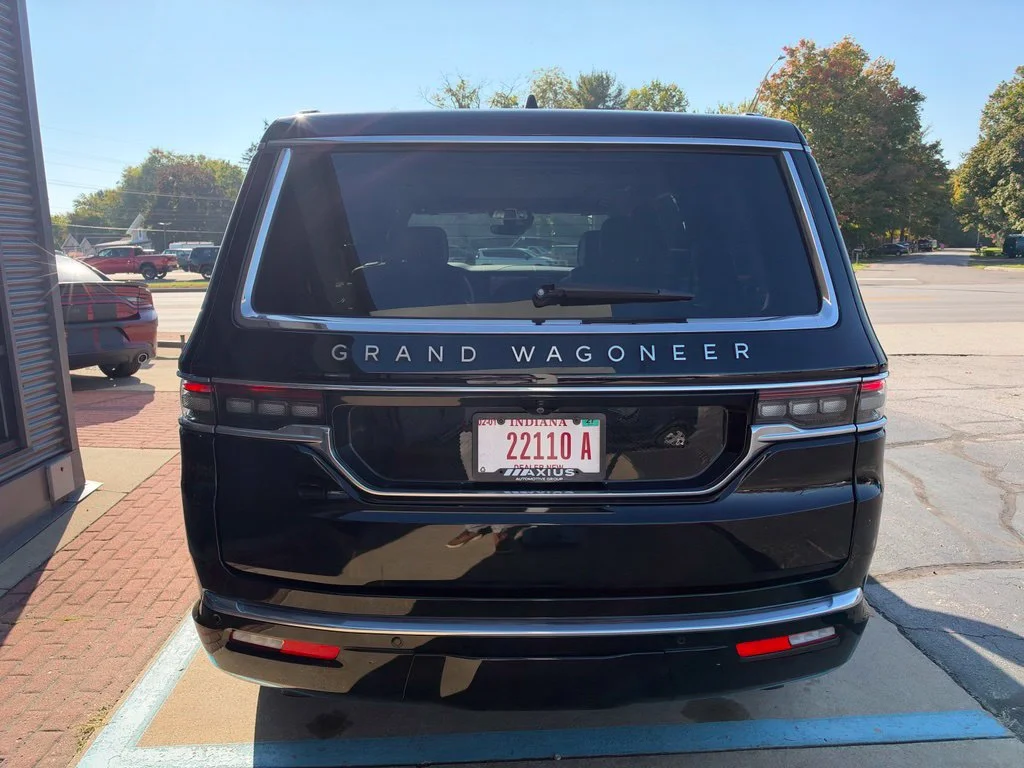 Used 2025 Black Jeep Base image 6