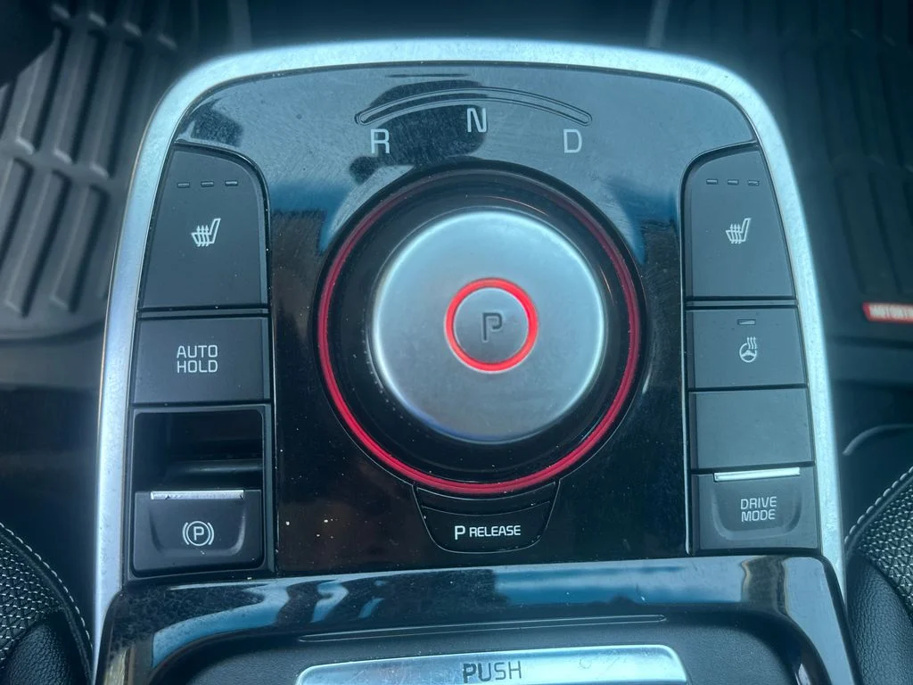 Used 2020 White Kia EX image 10