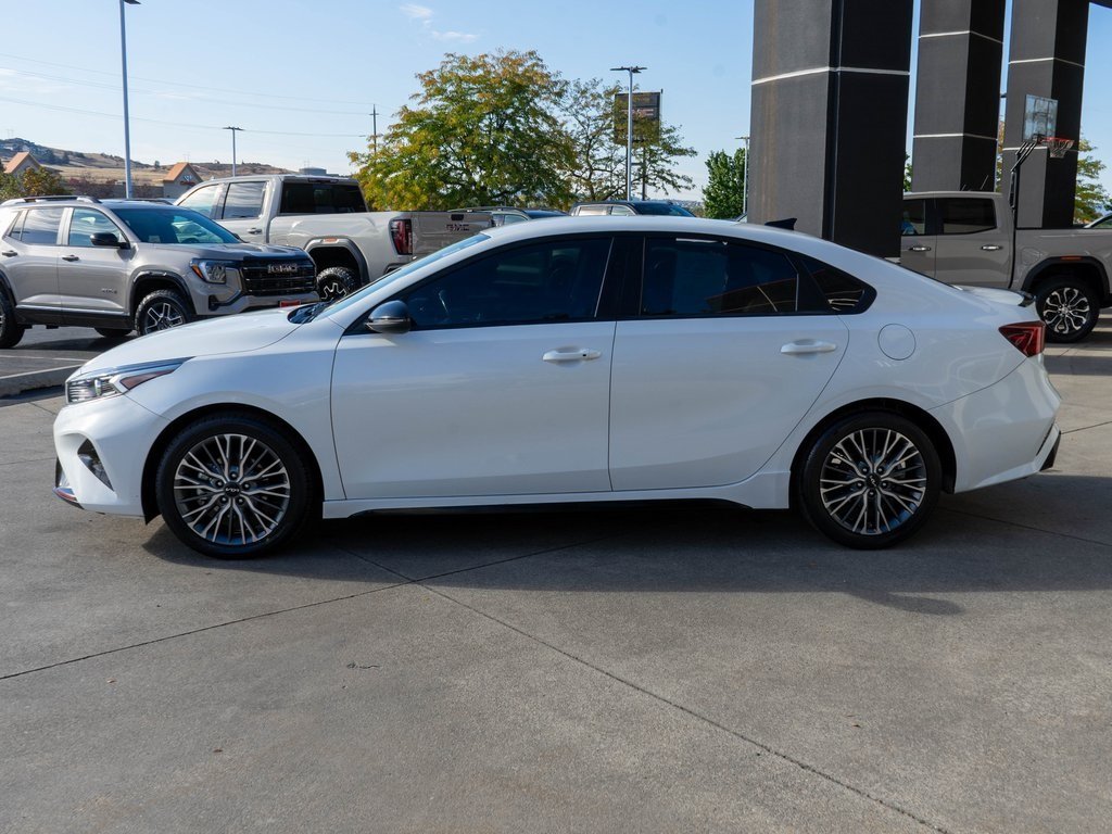 2022 Kia Forte GT-Line photo 4