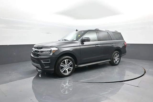 Used 2022 Dark Matter Metallic Ford Limited image 4