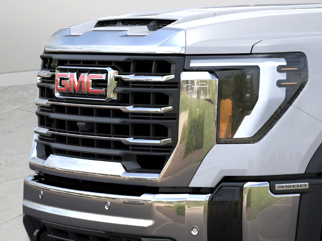 Used 2026 Summit White GMC SLE DRW image 23