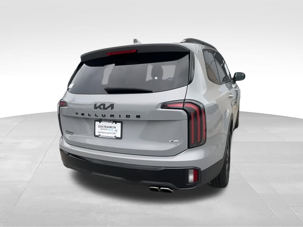 Used 2024 Gray Kia EX X-Line image 7