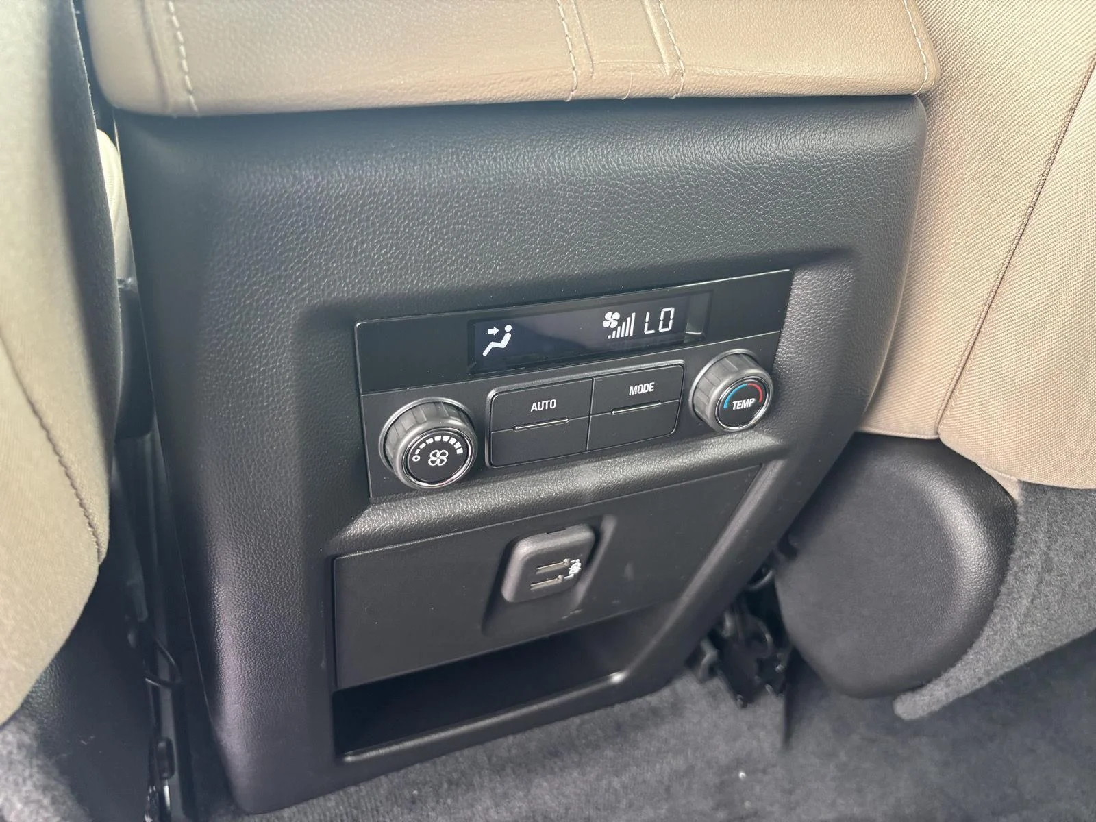 Used 2023 Northsky Blue Metallic Chevrolet LT Cloth image 13
