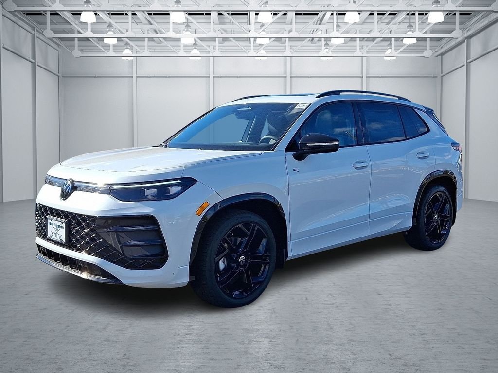 2026 Volkswagen Tiguan SE R-LINE BLACK - Photo 2